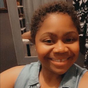 Meet your Posher, Dee dee âbae leaf"